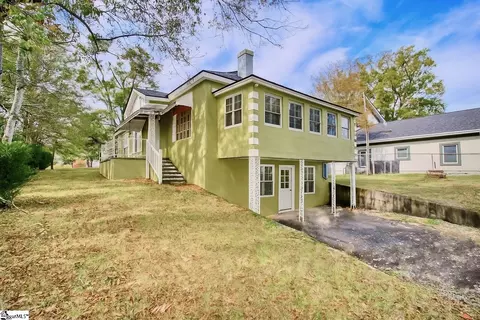 303 Highland Ave, Spartanburg, SC 29306