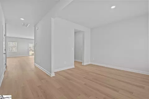 413 Granby Trl, Easley, SC 29642 photo 3