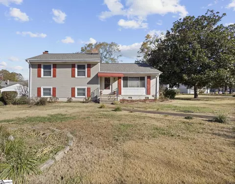 100 Stratford Rd, Greenville, SC 29605