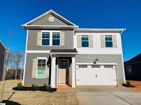 163 Hunter Ridge Dr, Boiling Springs, SC 29316