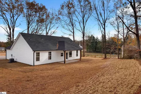 Exterior - 151 Eastview Rd, Pelzer, SC 29669 photo 2 of 3