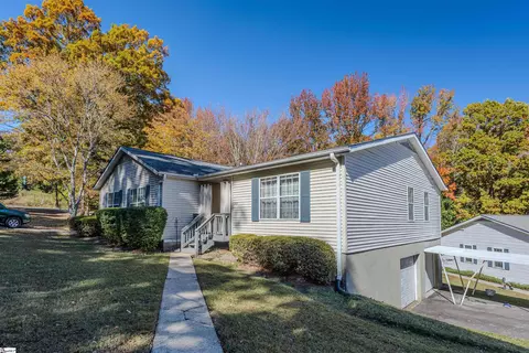 1901 Old Mountain Creek Rd, Greenville, SC 29609