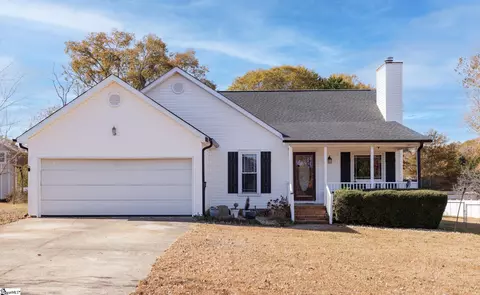 104 Shadow Ln, Piedmont, SC 29673