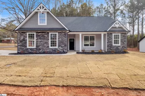 121 Ashley Dr, Pelzer, SC 29669