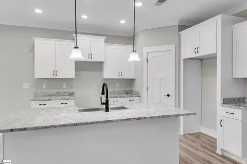 121 Ashley Dr, Pelzer, SC 29669 photo 7