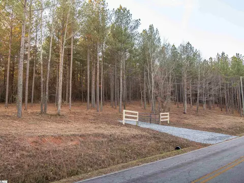 01 Concord Church Rd, Pickens, SC 29671