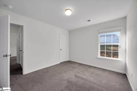 Bedroom - 754 Markham Cir, Moore, SC 29369 photo 4 of 6