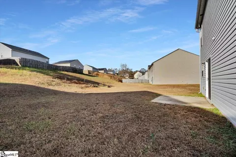 Exterior - 754 Markham Cir, Moore, SC 29369 photo 2 of 3