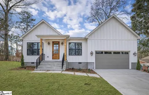 5 Plum Dr, Greenville, SC 29605