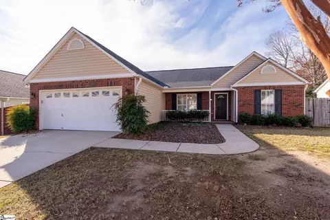 5 Hazelnut Ct, Taylors, SC 29687