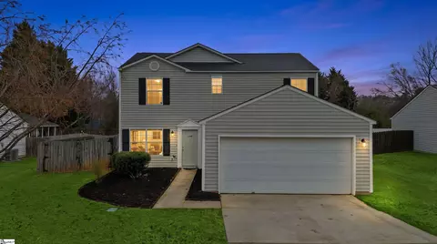 203 Tripmont Ct, Simpsonville, SC 29680