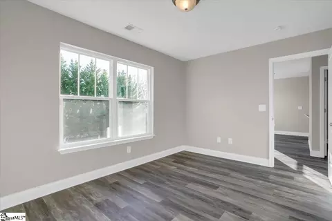 Bedroom - 110 W 4th Ave, Easley, SC 29640 photo 3 of 5