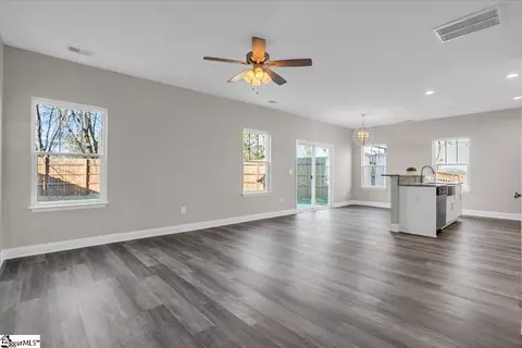 Living - 110 W 4th Ave, Easley, SC 29640 photo 1 of 6