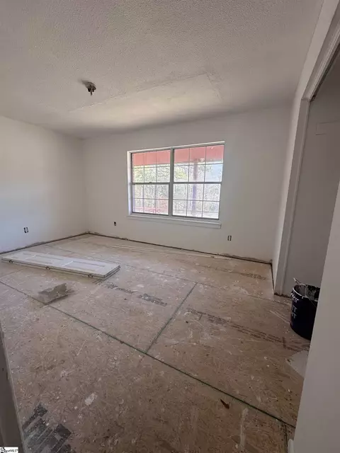 6 Audubon Rd, Ware Shoals, SC 29692 photo 8