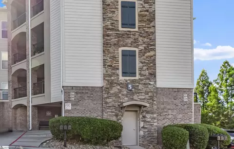 230 Rocky Top Dr, Greenville, SC 29615