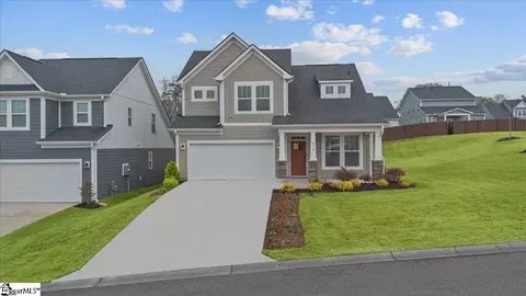 810 Pleasant Falls Dr, Moore, SC 29369