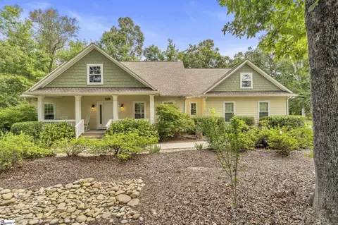 105 Sally Reed Rd, Belton, SC 29627