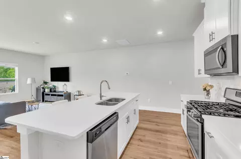 Kitchen - 19 Centimeters Dr, Mauldin, SC 29662 photo 2 of 2