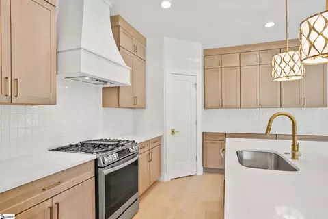 Kitchen - 3 Birch Tree Rd, Greer, SC 29651 photo 2 of 2