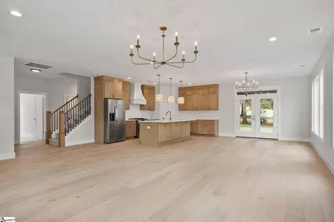 Living - 3 Birch Tree Rd, Greer, SC 29651 photo 2 of 7