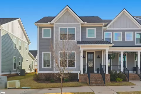 141 Lumpkin St, Travelers Rest, SC 29690