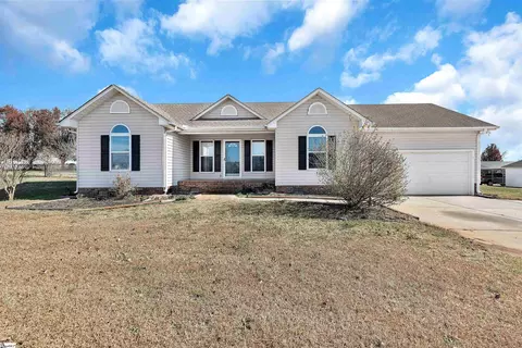 114 Meadowood Dr, Anderson, SC 29626