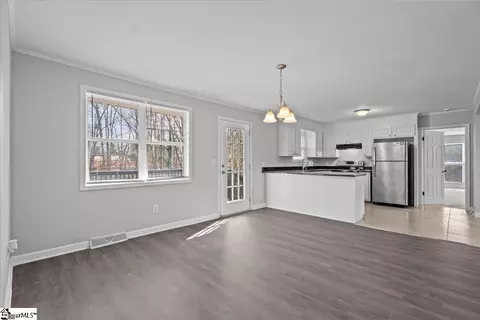 Living - 104 Cascade Dr, Greer, SC 29651 photo 4 of 4