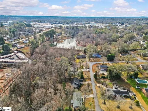 View/Area - 104 Cascade Dr, Greer, SC 29651 photo 6 of 7