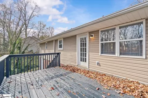 Exterior - 104 Cascade Dr, Greer, SC 29651 photo 5 of 6