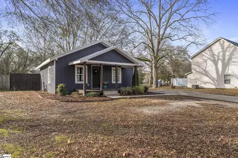 Exterior - 53 Main St, Pelzer, SC 29669 photo 2 of 7