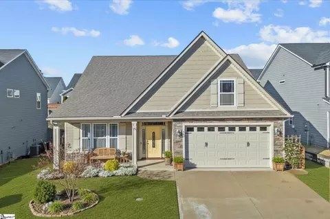 402 Grantleigh Ct, Simpsonville, SC 29680