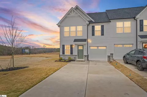 1253 Balsa Tree Dr, Spartanburg, SC 29306