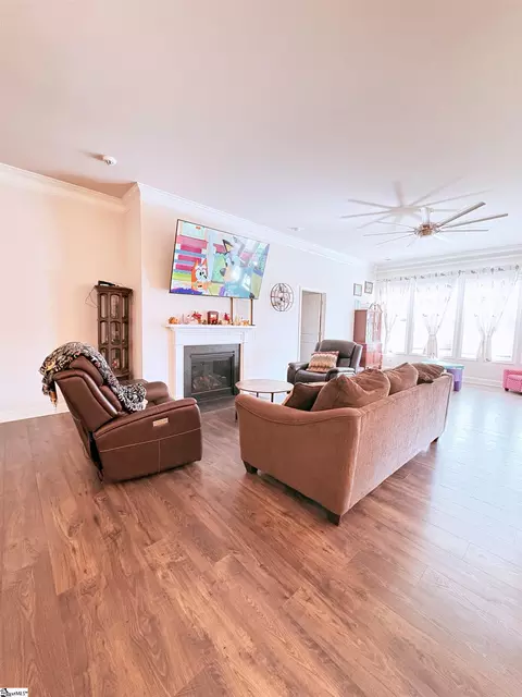 807 Ingleside Way, Duncan, SC 29334 photo 4