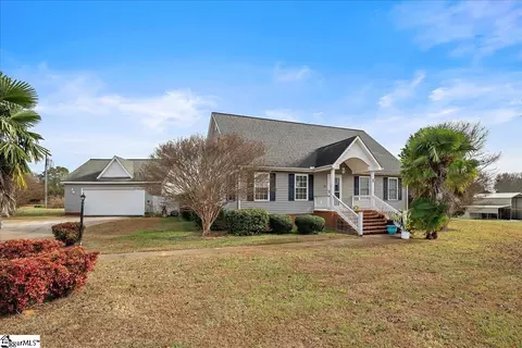 109 Matthew Dr, Belton, SC 29627