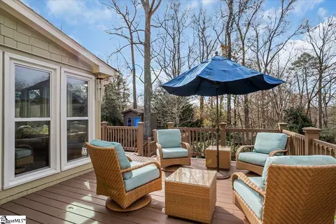 Exterior - 400 Stone Ridge Rd, Greer, SC 29650 photo 7 of 13