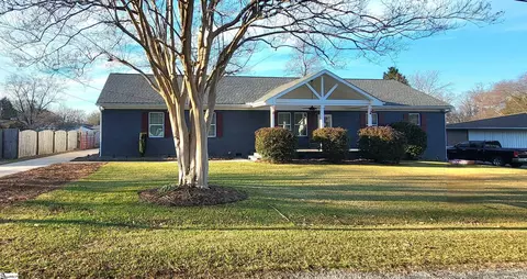 109 Buddy Ave, Greer, SC 29651