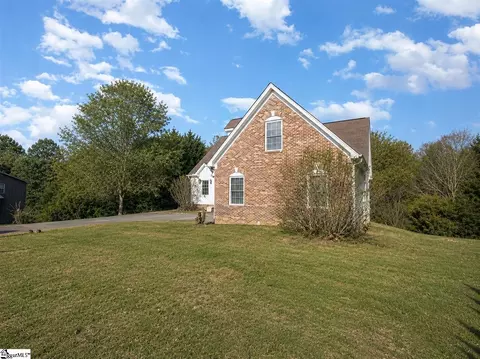 412 Winding Brook Ct, Greenville, SC 29617