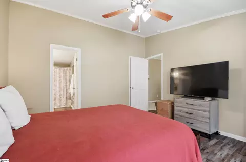 235 Colonial Dr, Easley, SC 29642 photo 14
