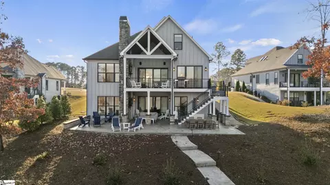 421 Lakestone Ct, Seneca, SC 29672