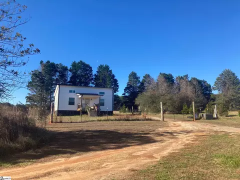 207 Lister Rd, Landrum, SC 29356