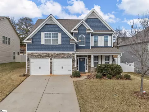 628 Highgarden Ln, Boiling Springs, SC 29316