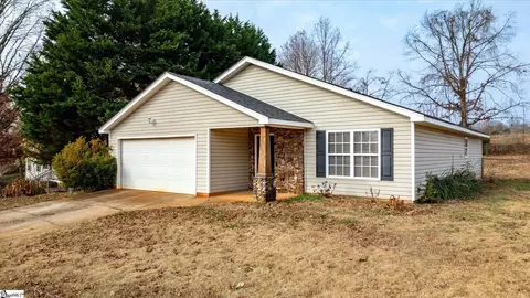 117 Golden Springs Ln, Liberty, SC 29657