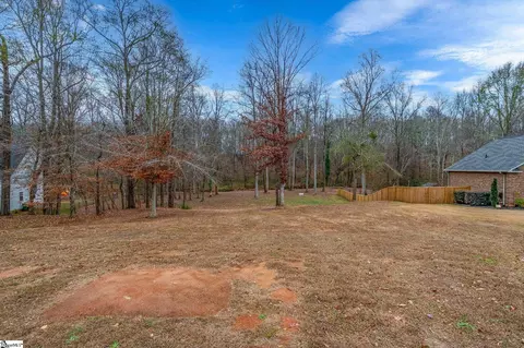 314 Sandra Ln, Woodruff, SC 29388