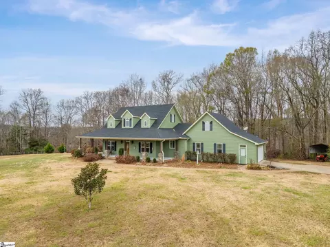 144 Century Ct, Gray Court, SC 29645