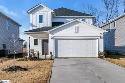 207 Yellowstone Trl, Gray Court, SC 29645