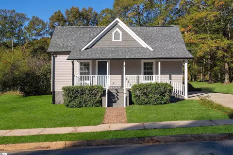 5 Ansel St, Drayton, SC 29333