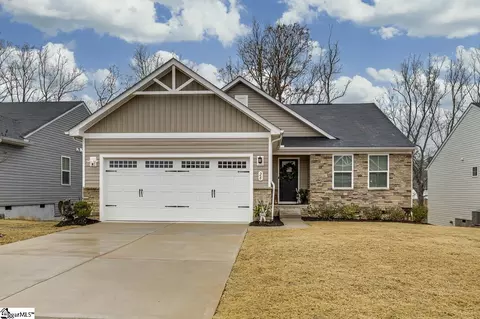 28 Timberwild Dr, Greenville, SC 29605