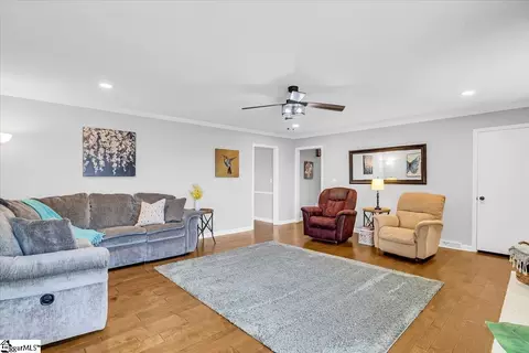 Living - 102 Del Riso Cir, Easley, SC 29642 photo 3 of 4