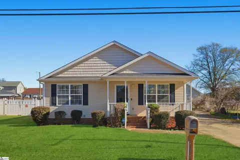 209 Alice Ave, Greenville, SC 29611