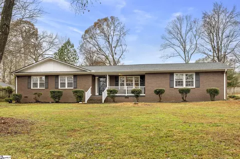 208 Huntington Dr, Anderson, SC 29625